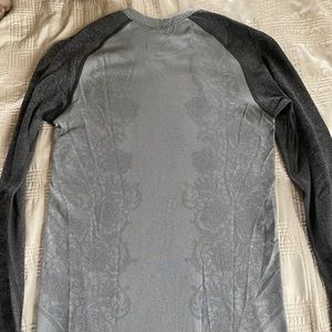 EUC long Sleeved Swiftly